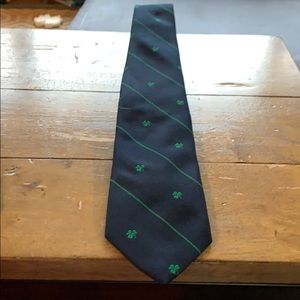 EUC Blue and Shamrock Alynn Vintage Tie